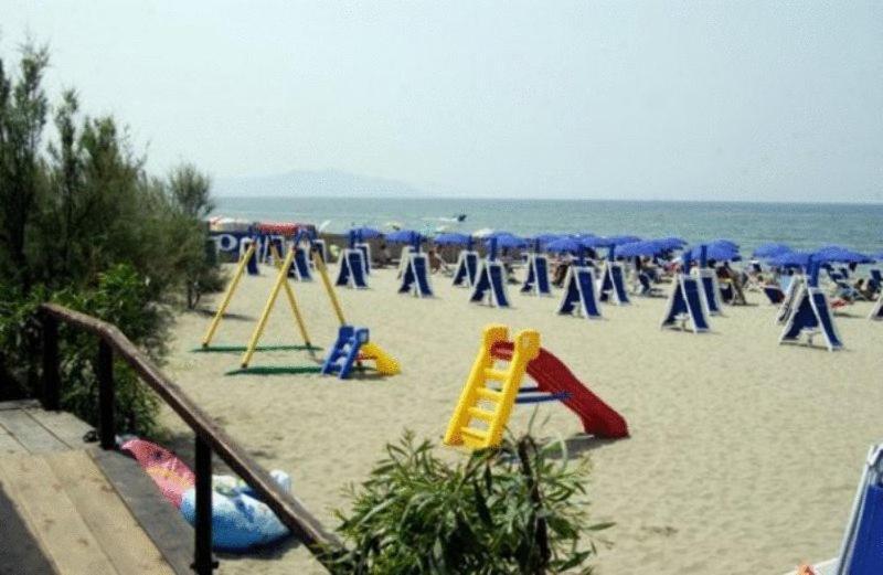 Hotel B&B Marina كاباتشو - بايستوم المظهر الخارجي الصورة