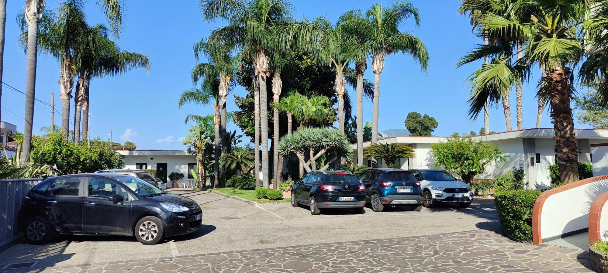 Hotel B&B Marina كاباتشو - بايستوم المظهر الخارجي الصورة